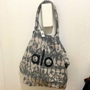 Alo yoga gray tie die bag